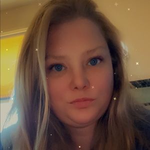 Meet your Posher, Tina